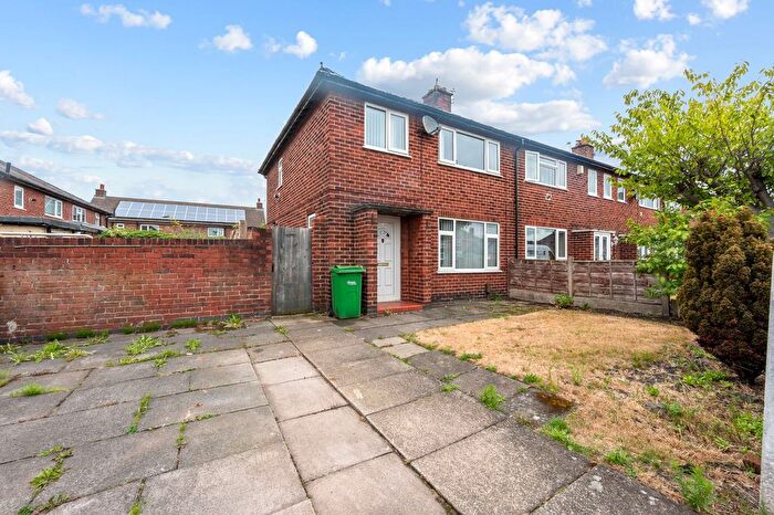 3 Bedroom End Terrace House For Sale In Hughes Avenue, Warrington, WA2