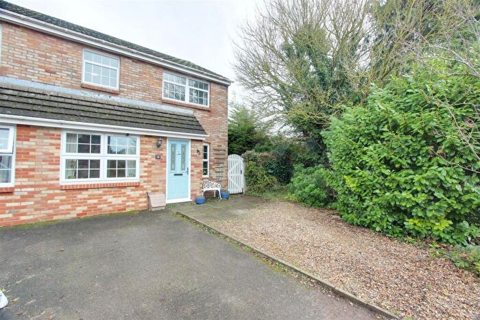 4 Bedroom House For Sale In Old Farm, Pitstone, LU7