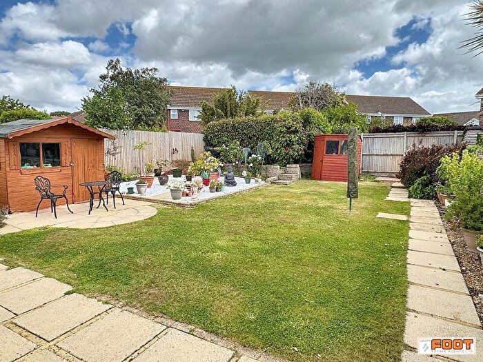 3 Bedroom Detached Bungalow For Sale In West Lane, Hayling Island, PO11
