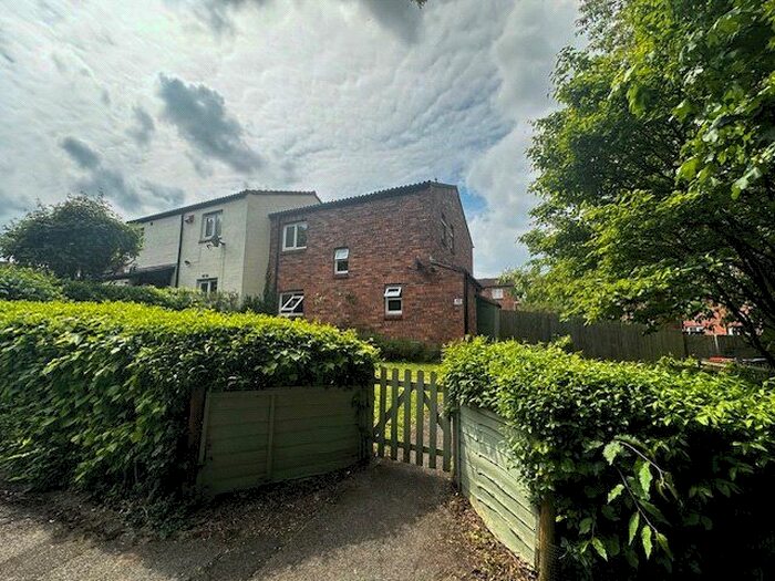 3 Bedroom Semi-Detached House To Rent In Anson Drive, Leegomery, Telford, Shropshire, TF1