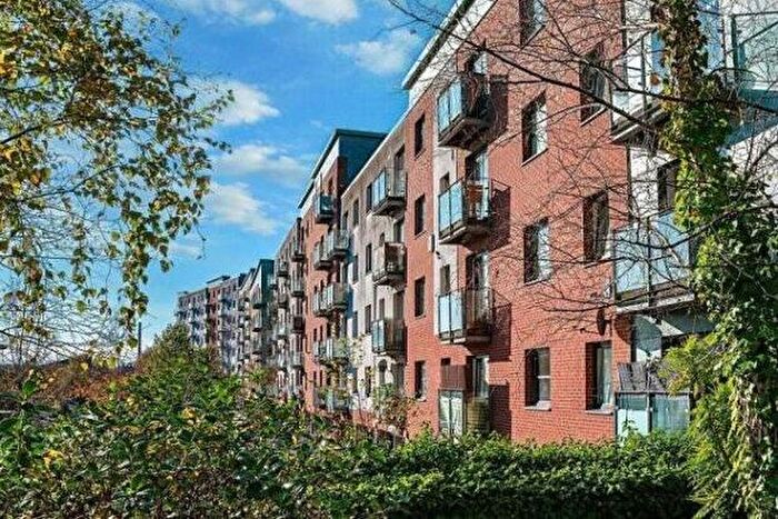 2 Bedroom Flat To Rent In Lower Hall Street, St. Helens, WA10