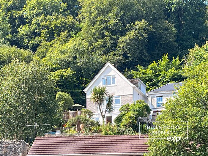 3 Bedroom Detached House For Sale In White Gables, Forder, Saltash, PL12