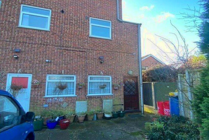 3 Bedroom Maisonette To Rent In Beech Avenue, Derby DE65