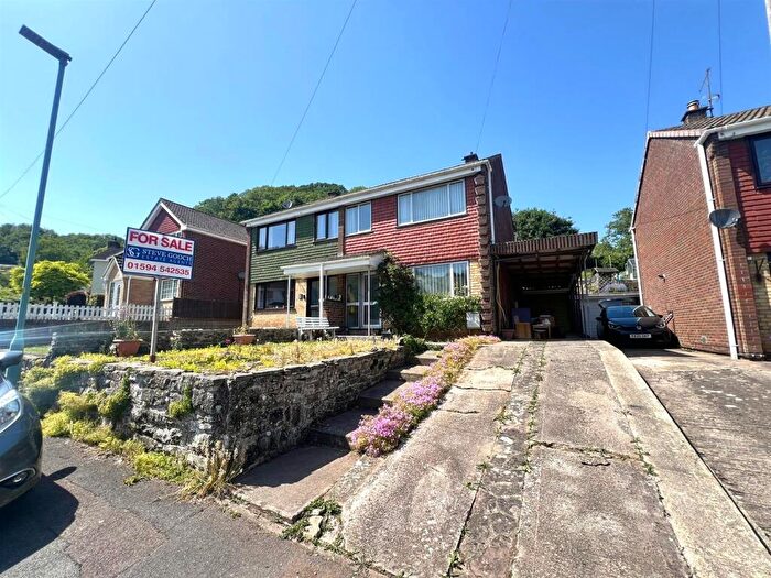 3 Bedroom Semi-Detached House For Sale In Orchard Close, Mitcheldean, GL17