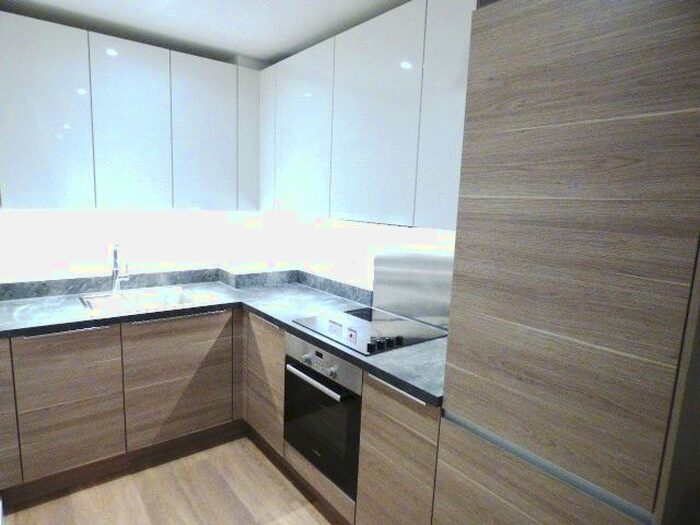 1 Bedroom Flat To Rent In Royal Victoria Gardens, Whiting Way, London, SE16