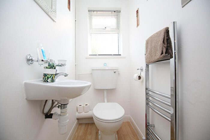 4 Bedroom Detached House For Sale In The Aspens, Kingsbury, B78