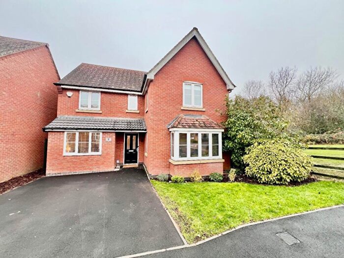 4 Bedroom Detached House For Sale In Wood Avens Way, Desborough, Kettering, NN14