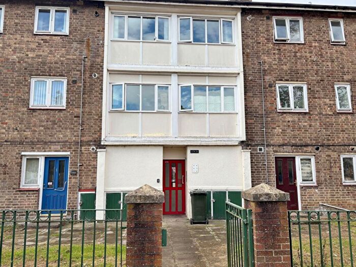 2 Bedroom Apartment For Sale In Wycliffe Avenue, Kenton, Newcastle Upon Tyne, Tyne And Wear, NE3