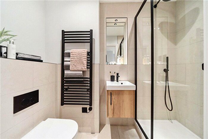 2 Bedroom Apartment For Sale In Tweedy Road, Bromley, BR1