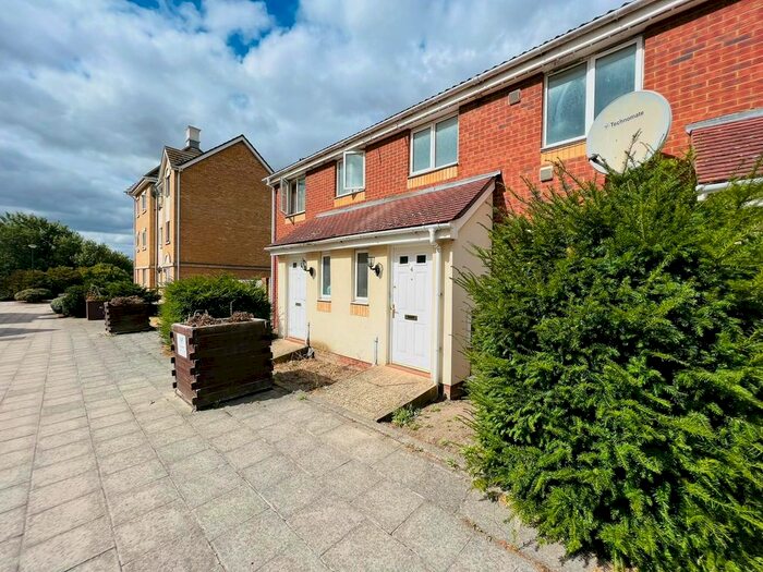 4 Bedroom Terraced House To Rent In Shepherds Lane, Thamesmead, London, SE28