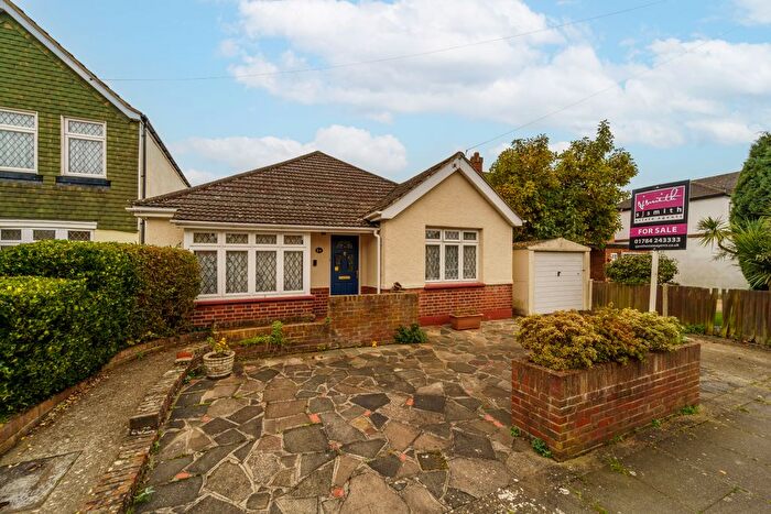 3 Bedroom Detached Bungalow For Sale In Princes Road, Ashford, TW15