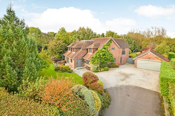 5 Bedroom Detached House For Sale In Blendworth, Waterlooville, PO8