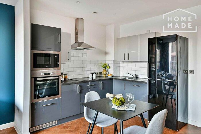 1 Bedroom Flat To Rent In Broadside, M4