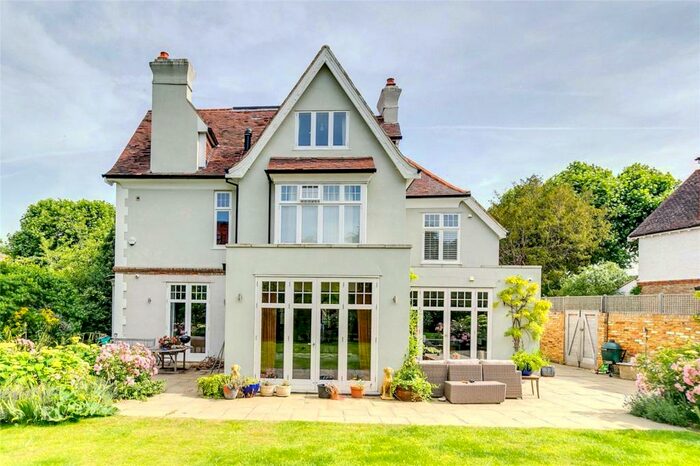 6 Bedroom Detached House To Rent In Sheen Gate Gardens, London, SW14