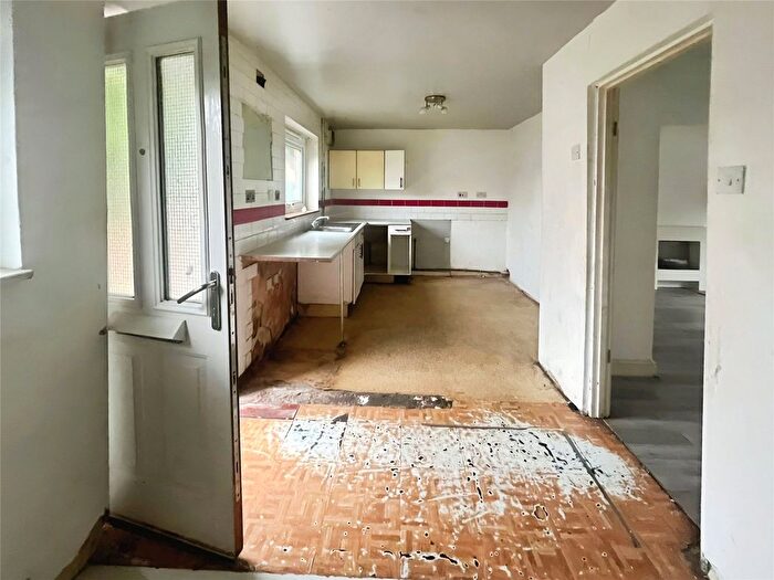 3 Bedroom Terraced House For Sale In Lamb Crescent, Wombourne, Wolverhampton, Staffordshire, WV5