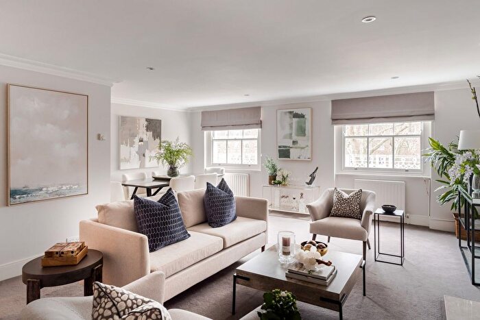 3 Bedroom Flat For Sale In Bryanston Square, Marylebone, London, W1H