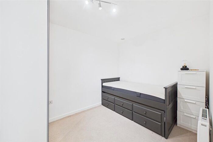 1 Bedroom Flat To Rent In Stanmore Hill, Stanmore, HA7