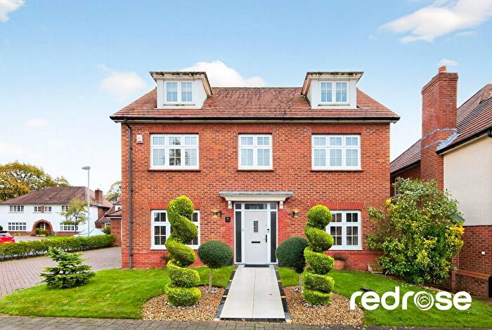 5 Bedroom Detached House For Sale In Steaton Close, Buckshaw Village, PR7