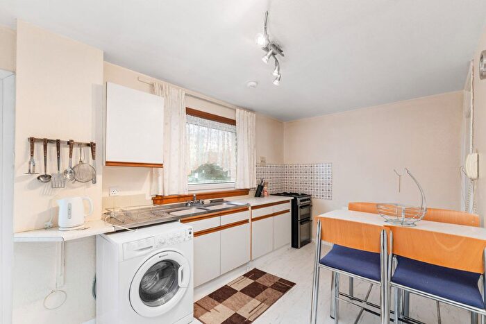 3 Bedroom Terraced House For Sale In Hailesland Grove, Edinburgh, EH14