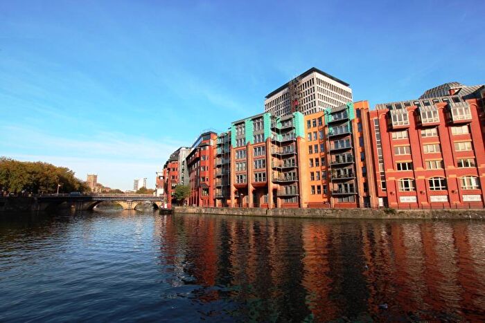 2 Bedroom Apartment To Rent In Bridge Quay - City Centre, BS1