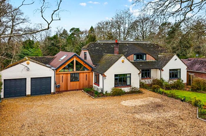 4 Bedroom Detached House For Sale In Hook Crescent, Parish Of Ampfield, SO51