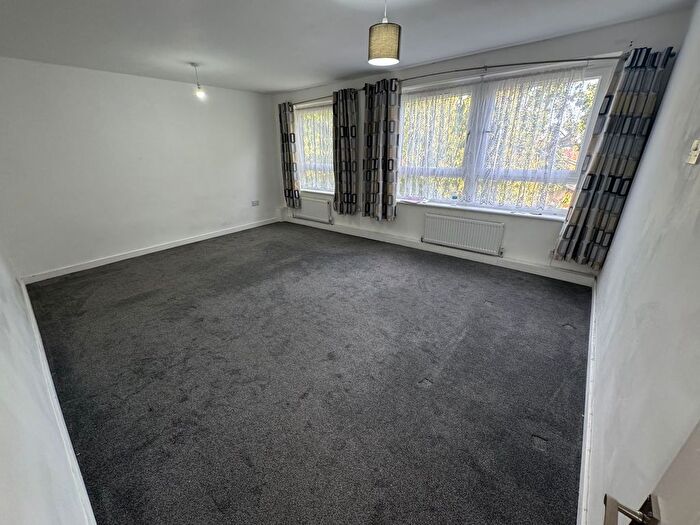 2 Bedroom Flat To Rent In Chichester Court, Stanmore, HA7