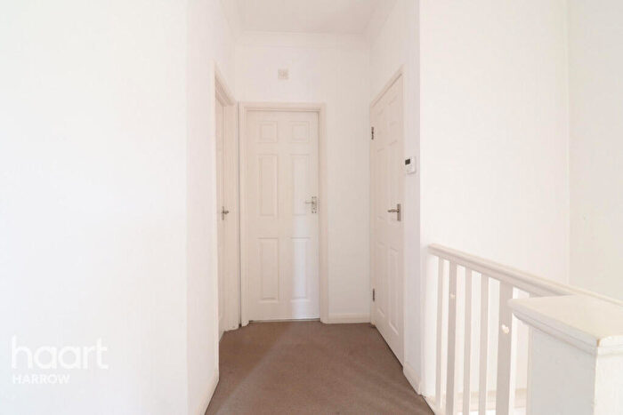 2 Bedroom Maisonette For Sale In Longley Road, Harrow, HA1