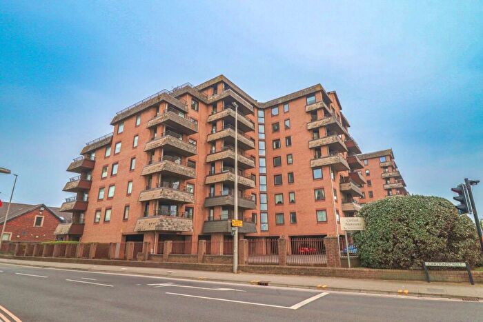 2 Bedroom Flat For Sale In Carlton Mansions North, Sea Front, BS23