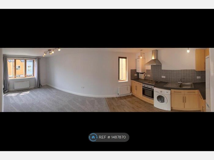 2 Bedroom Flat To Rent In Compass House, Bristol, BS3