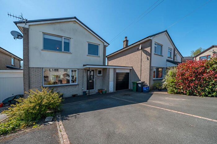 3 Bedroom Link Detached House For Sale In Scafell Drive, Kendal, LA9