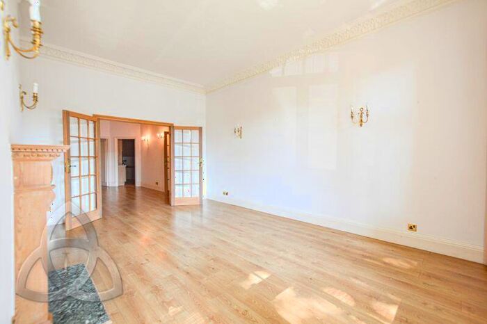 3 Bedroom Apartment To Rent In North Gate, Prince Albert Road, NW8