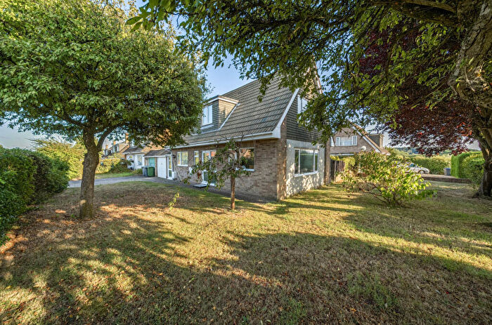 2 Bedroom Detached House For Sale In Prestbury Drive, Warminster, BA12