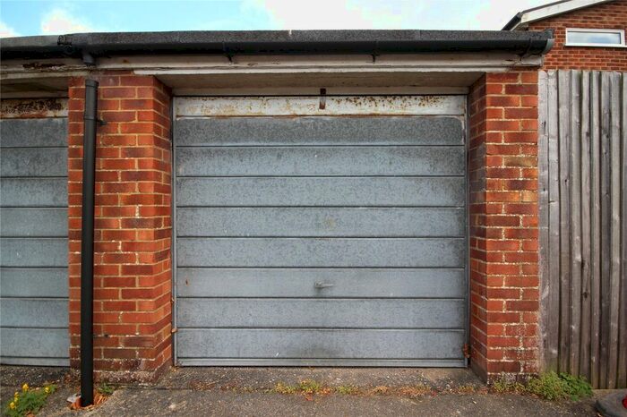 Parking/garage To Rent In Fairlawn Drive, Worthing, West Sussex, BN14