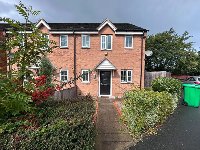 3 Bedroom Semi-Detached House For Sale In Bakewell Drive, Nottingham, Nottinghamshire, NG5
