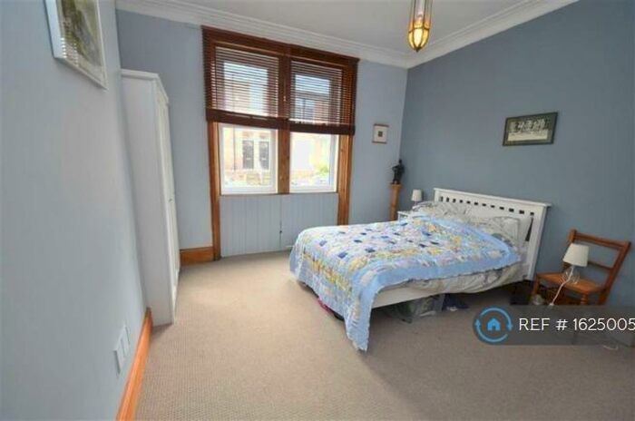 2 Bedroom Flat To Rent In Howe Street, Gateshead, NE8