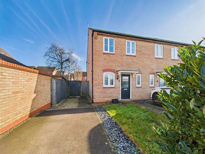 2 Bedroom Semi Detached House To Rent In Chipmunk Way, Newton, Nottingham, NG13