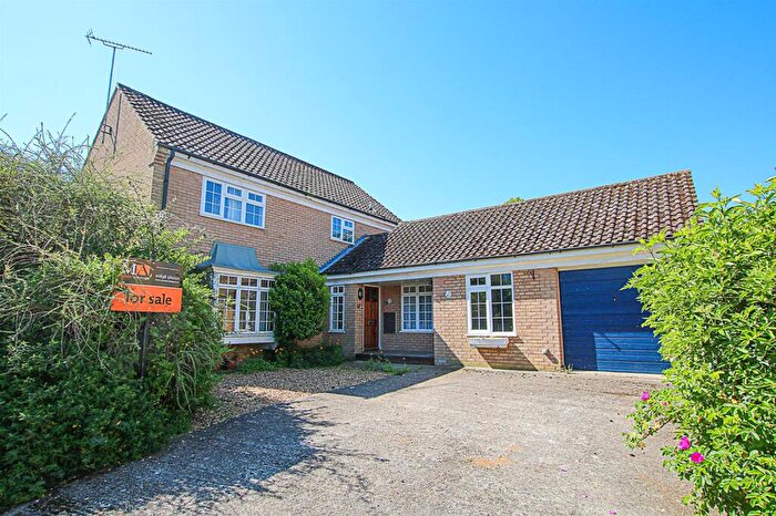 4 Bedroom Detached House For Sale In Isinglass Close, Newmarket, CB8