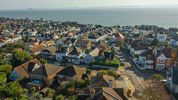 4 Bedroom Detached House For Sale In Hillside Crescent, Leigh-on-sea, SS9