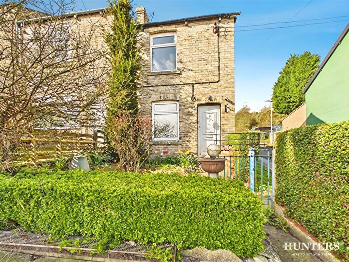 2 Bedroom End Terrace House For Sale In Highfield Road, Rowlands Gill, NE39