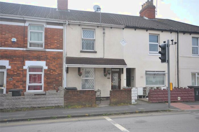 2 Bedroom Terraced House To Rent In Ferndale Road, Swindon, SN2