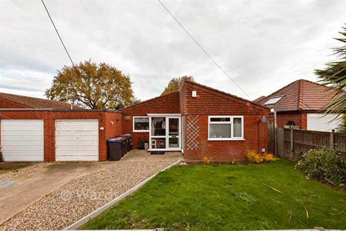 2 Bedroom Detached Bungalow For Sale In Friars Close, Whitstable, Kent, CT5