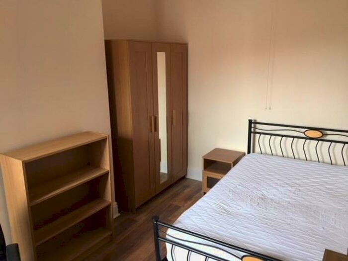 6 Bedroom Terraced House For Sale In Walsgrave Road, Coventry, CV2
