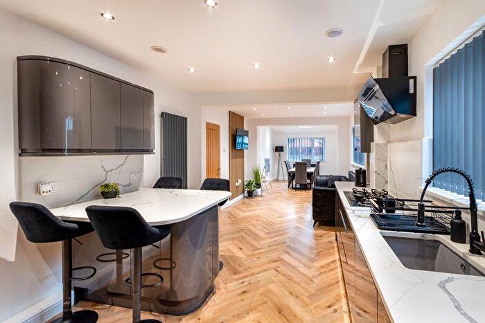 5 Bedroom Detached House For Sale In West Moor Road, Walkeringham, DN10