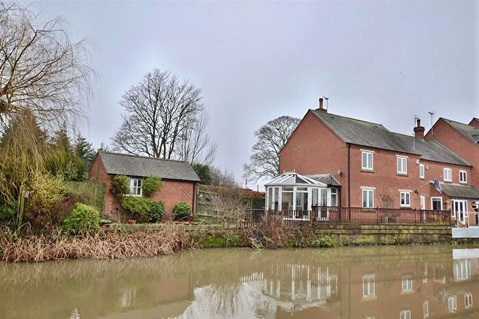 3 Bedroom Semi-Detached House For Sale In Main Street, Zouch, LE12