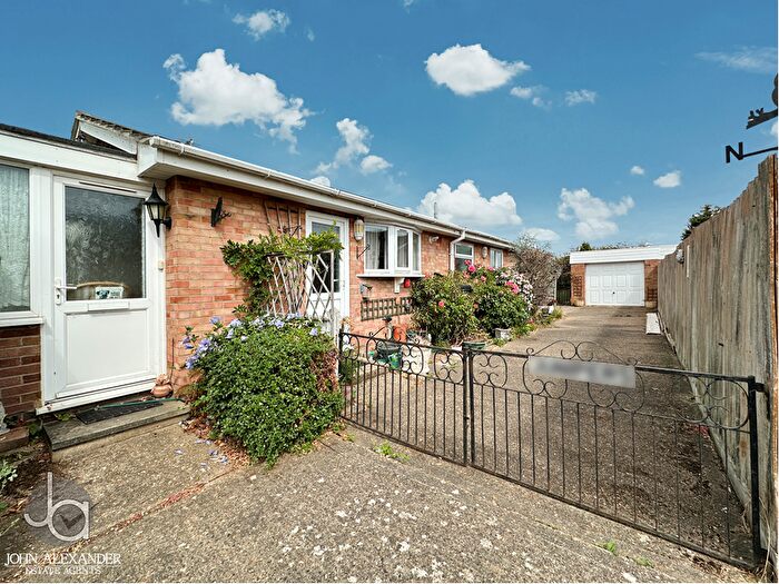4 Bedroom Detached Bungalow For Sale In Heath Road, Stanway, Colchester, CO3