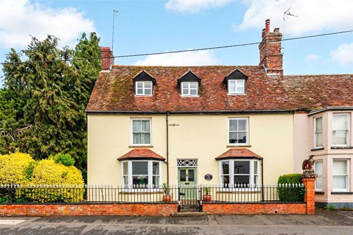 6 Bedroom Equestrian Facility For Sale In Main Street, Tingewick, Buckinghamshire, MK18