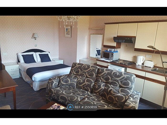 Studio To Rent In Douglas Avenue, Exmouth, EX8