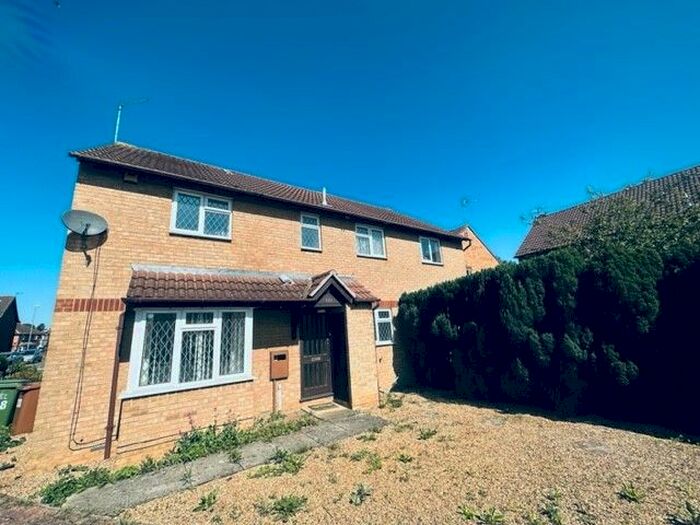 2 Bedroom Semi-Detached House To Rent In Senwick Drive, Wellingborough, NN8