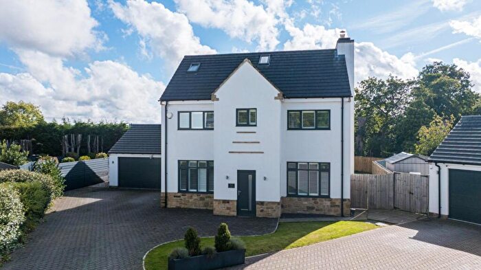 5 Bedroom Detached House For Sale In Southway, Horsforth, Leeds, West Yorkshire, LS18