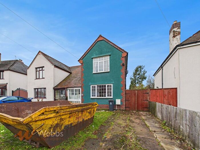 3 Bedroom Semi-detached House To Rent In Smithfield Road, Walsall, WS3